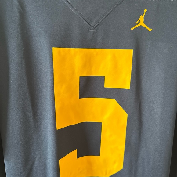 Jordan Men's Blue and Yellow Jersey - Picture 2 of 6